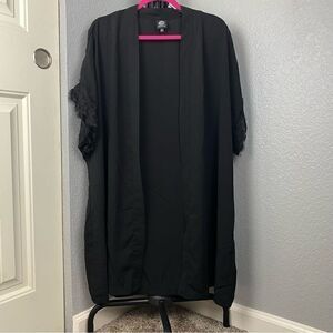 Bobeau black kimono with lace sleeve trim